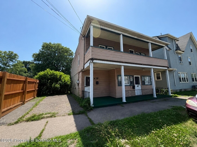 610 Moosic Street - Photo 1