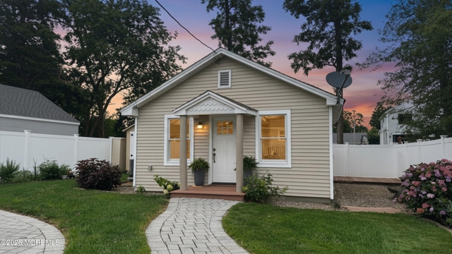 919 Ellison Avenue - Photo 1