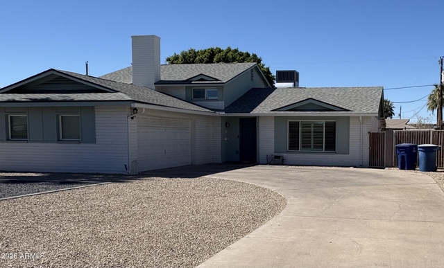 121 E Santa Cruz Drive - Photo 1