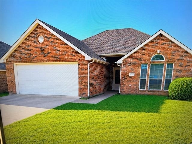 1016 Glenhaven Drive - Photo 1