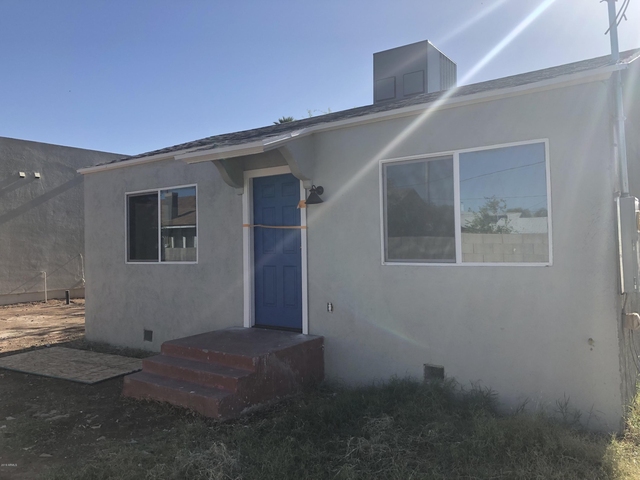 725 E Moreland Street - Photo 1