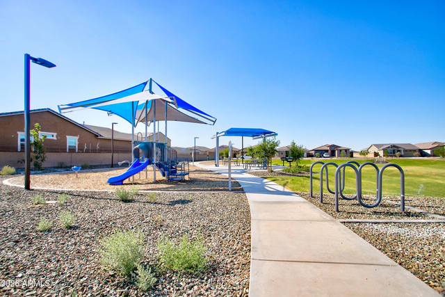 12340 W Kaler Drive - Photo 1