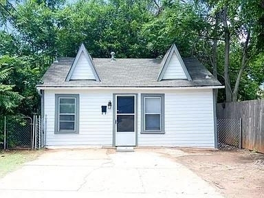 2415 Linn Avenue - Photo 1