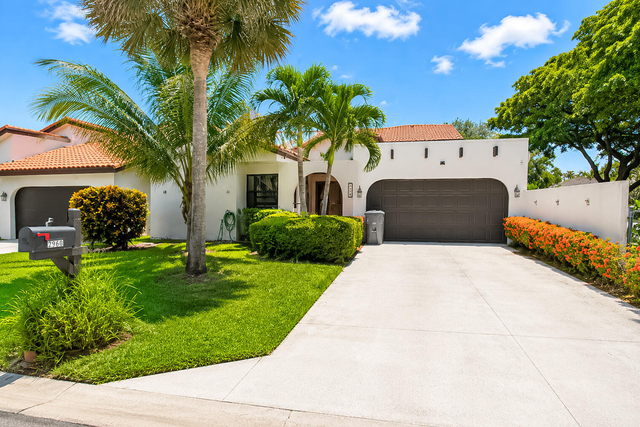 7678 Solimar Circle - Photo 1