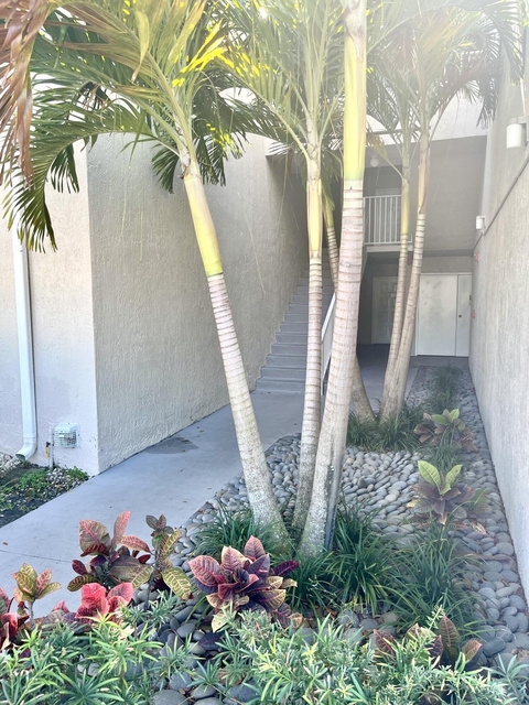 2820 N Oakland Forest Drive - Photo 1
