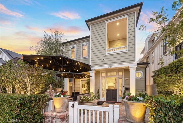220 Coral - Photo 1
