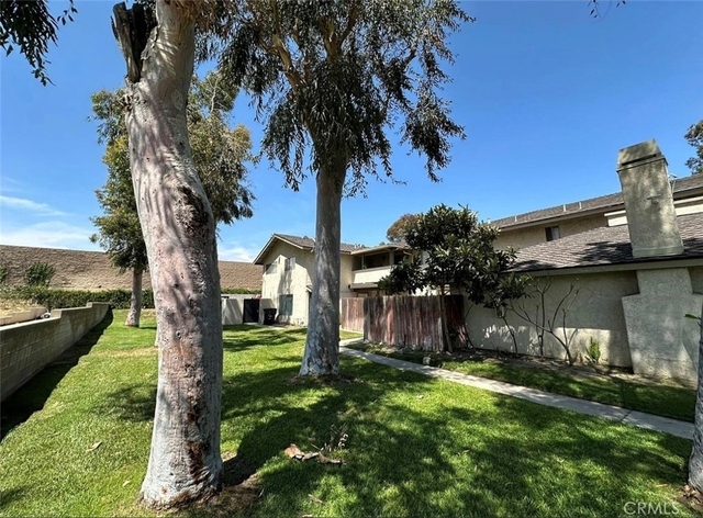 1501 E Fairfield Court - Photo 1