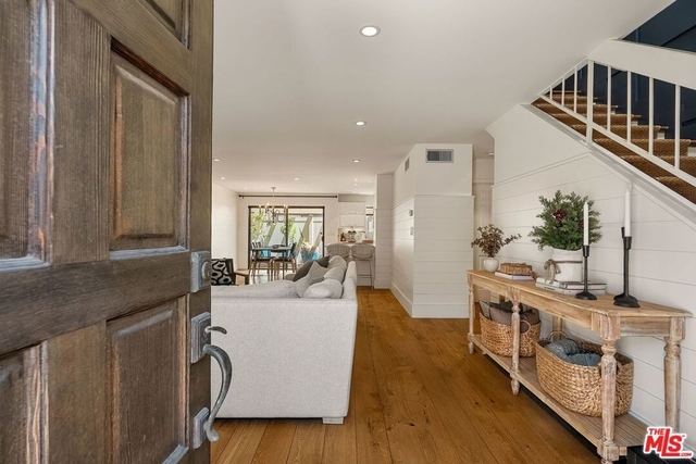 812 16th Street - Photo 1