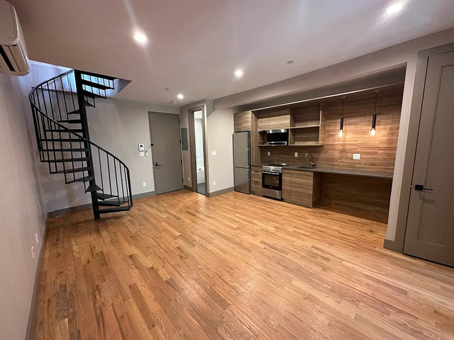 1140 Dekalb Avenue - Photo 1