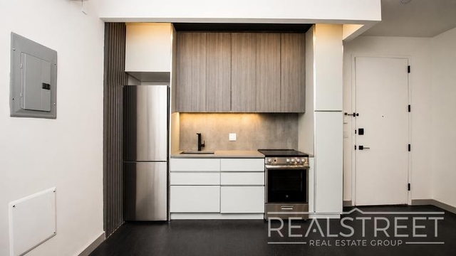 225 Winthrop St - Photo 1