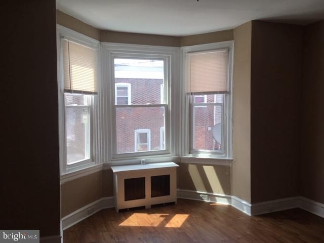 703 W Annsbury Street - Photo 1