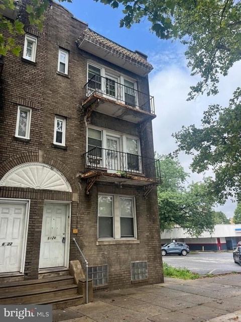 6124 N Broad Street - Photo 1