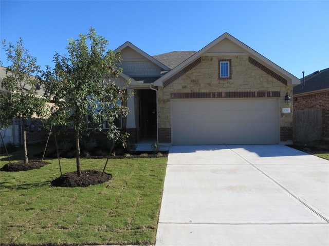 1220 Gaviota Ln - Photo 1