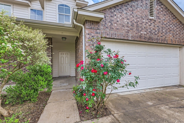 131 Lavaca Loop - Photo 1