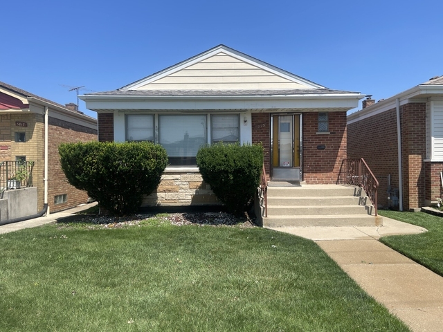 5819 S Narragansett Avenue - Photo 1