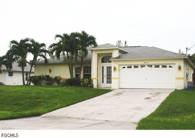 2114 Sw 39th Street - Photo 1
