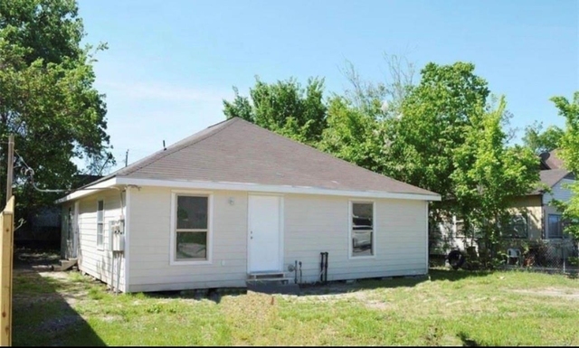 7318 Laredo Street - Photo 1