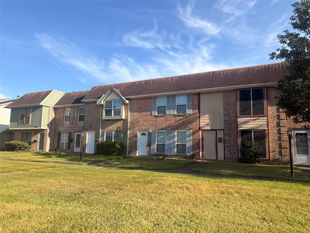 4210 Wyatt Street - Photo 1