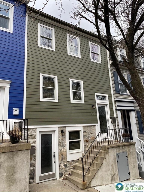 517 Ferry Street - Photo 1