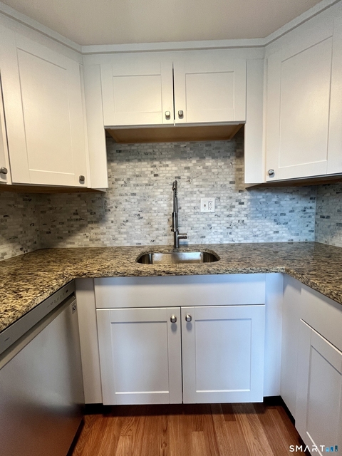 889 Farmington Avenue - Photo 1