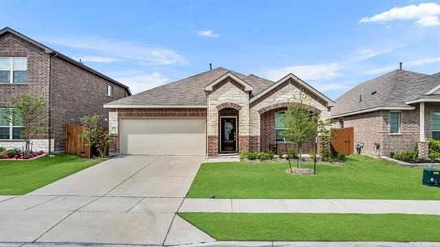 3221 Sioux Trail - Photo 1