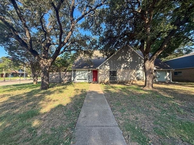 614 Towne House Lane - Photo 1
