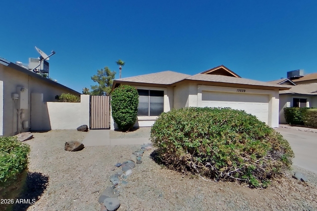 19809 N 47th Lane - Photo 1