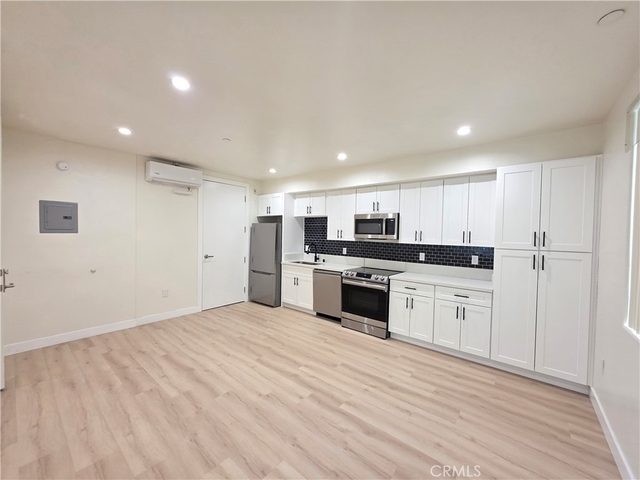14618 Sylvan Street - Photo 1
