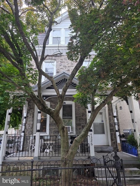 4326 Manayunk Avenue - Photo 1