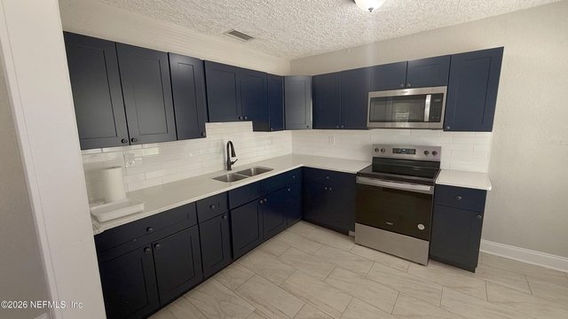1645 W 12th Street - Photo 1