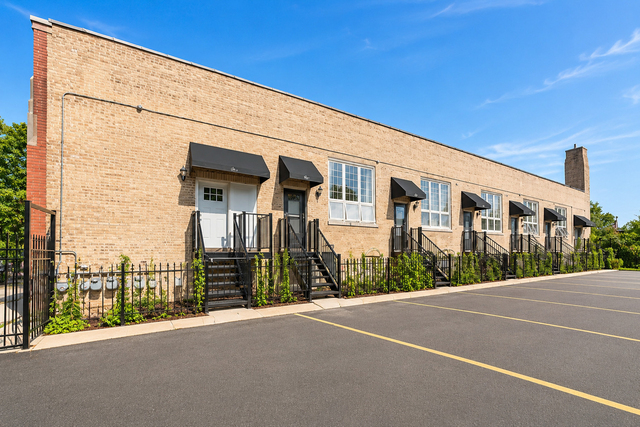 2415 W 24th Street - Photo 1