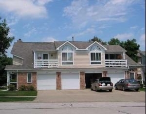 1042 Courtland Drive - Photo 1