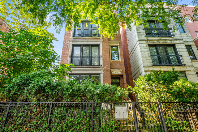 2115 W Crystal Street - Photo 1