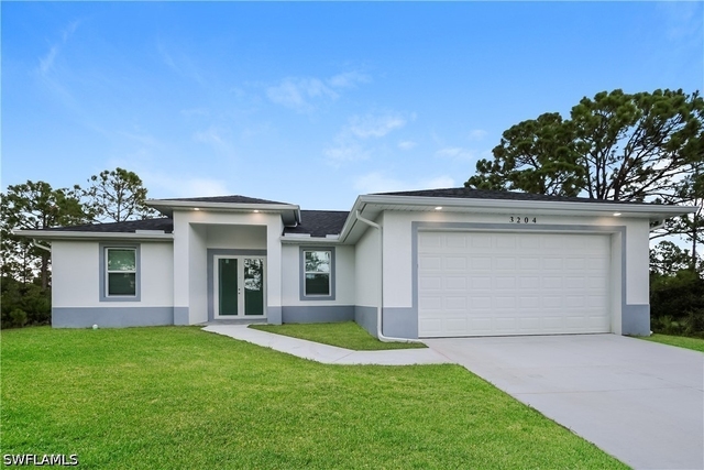 3204 66th Street W - Photo 1
