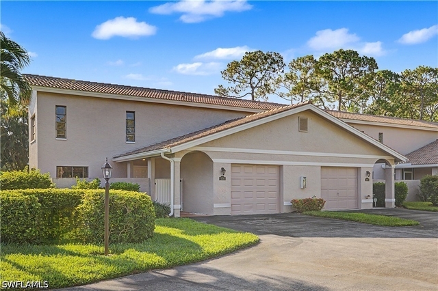 908 Augusta Boulevard - Photo 1
