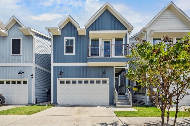 3404 Castor Street - Photo 1