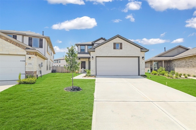 2734 Pheasant Hill Court - Photo 1