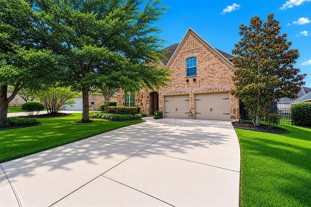 63 Vershire Circle - Photo 1