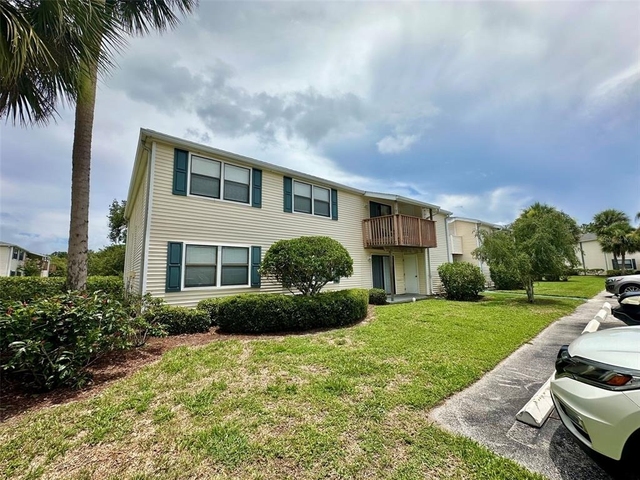 135 Hunter Lake Drive - Photo 1