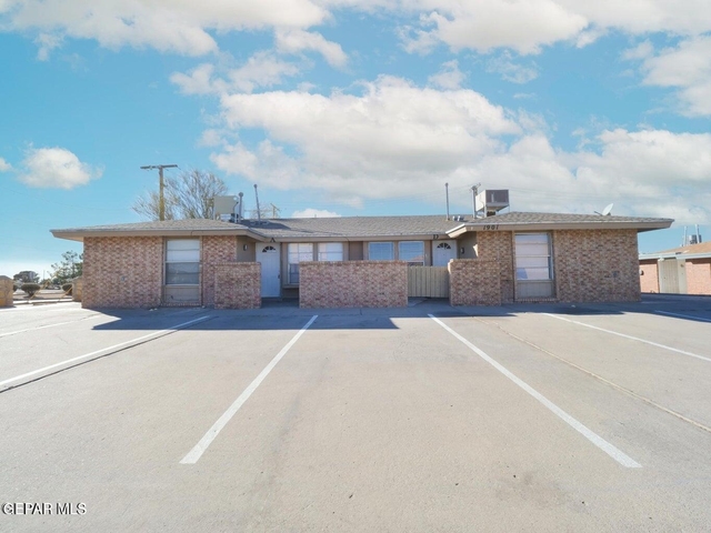 1901 Lake Omega Street - Photo 1