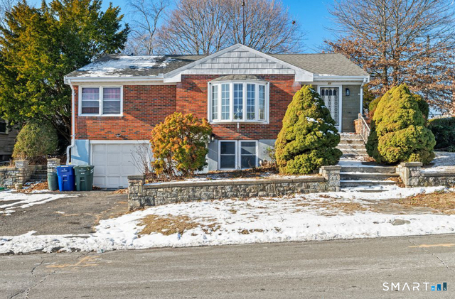 77 Alexander Avenue - Photo 1