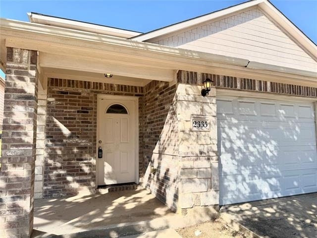 2324 Bloomfield Drive - Photo 1
