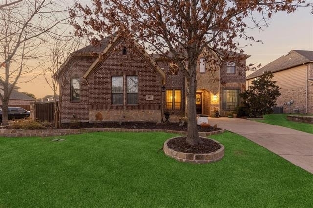 112 Chatfield Drive - Photo 1