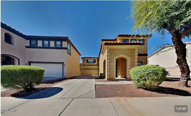 11226 W Garfield Street - Photo 1