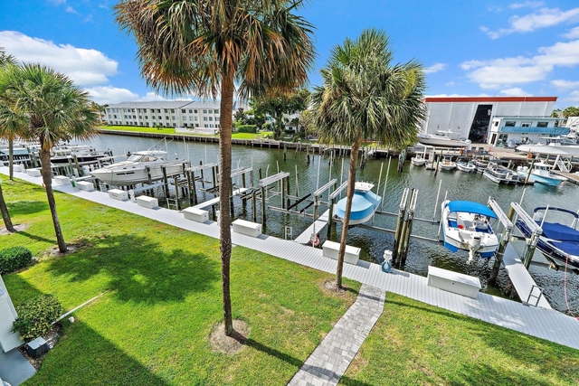 108 Paradise Harbour Boulevard - Photo 1