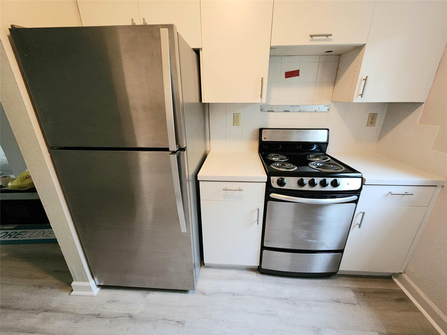2607 Ne 8th Avenue - Photo 1