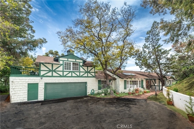 11446 Amanda Drive - Photo 1