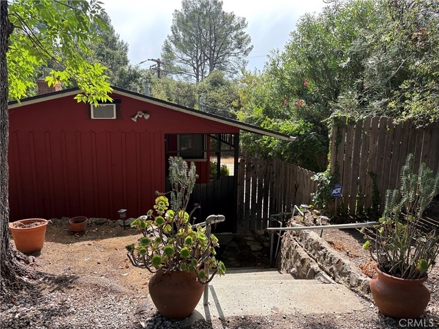 21313 Hillside Dr - Photo 1