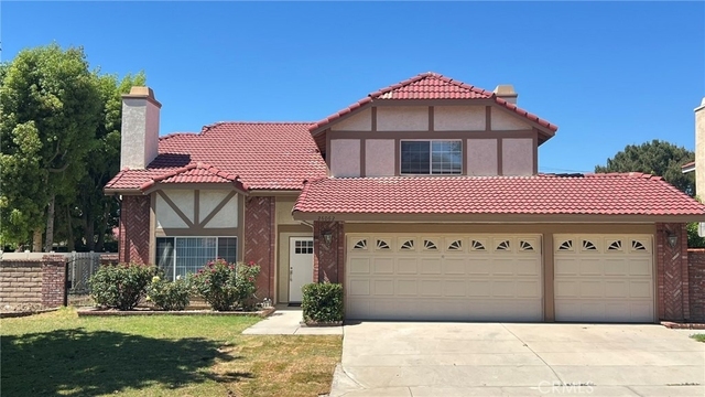 26062 Reynolds - Photo 1