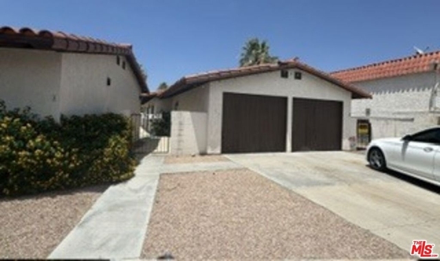 74442 Driftwood Drive - Photo 1